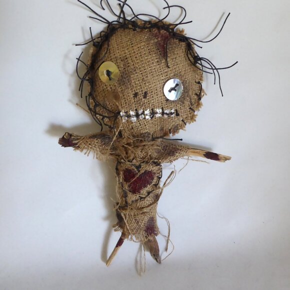 NEW CRADLE TO GRAVE CURIOSITIES HANDCRAFTED VOODOO DOLL PROP ODDITY - Picture 2 of 8